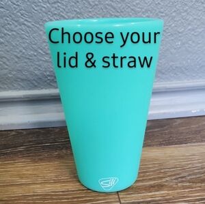 NWOT Silipint 16 oz Straw Tumbler Aqua Blue Turquoise
